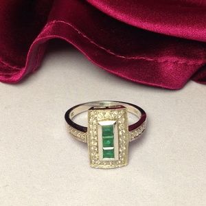 14K Emerald & Diamond Ring